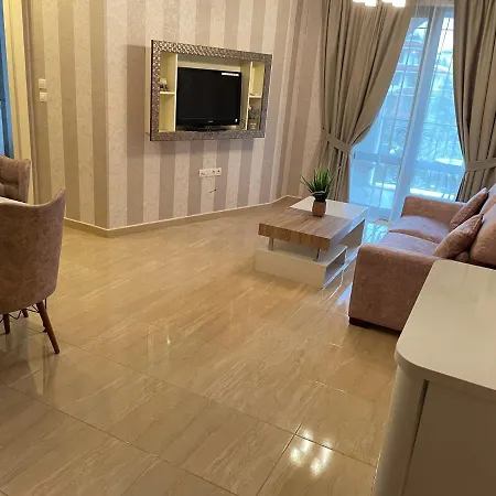 Esteban Vip Luxury Apartment *